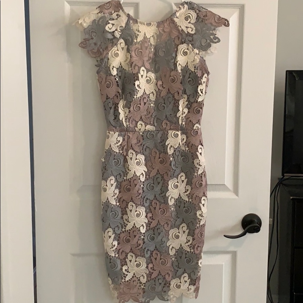 Dress - Picture 3 of 5